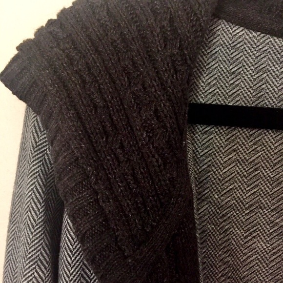 Anthropologie Vanessa Virginia cardigan size M - Picture 3 of 4